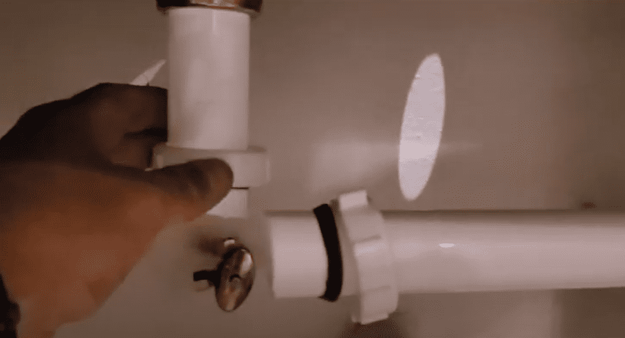How to Fix a Gurgling Kitchen Sink (7 Simple Tips) - Kitchen Crawlers